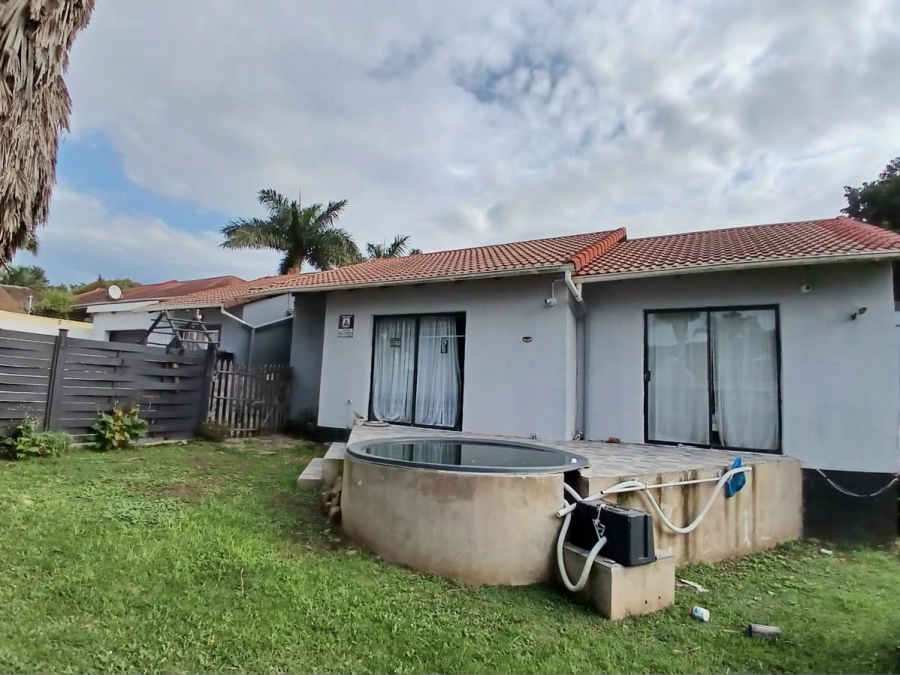 4 Bedroom Property for Sale in Beacon Bay Eastern Cape